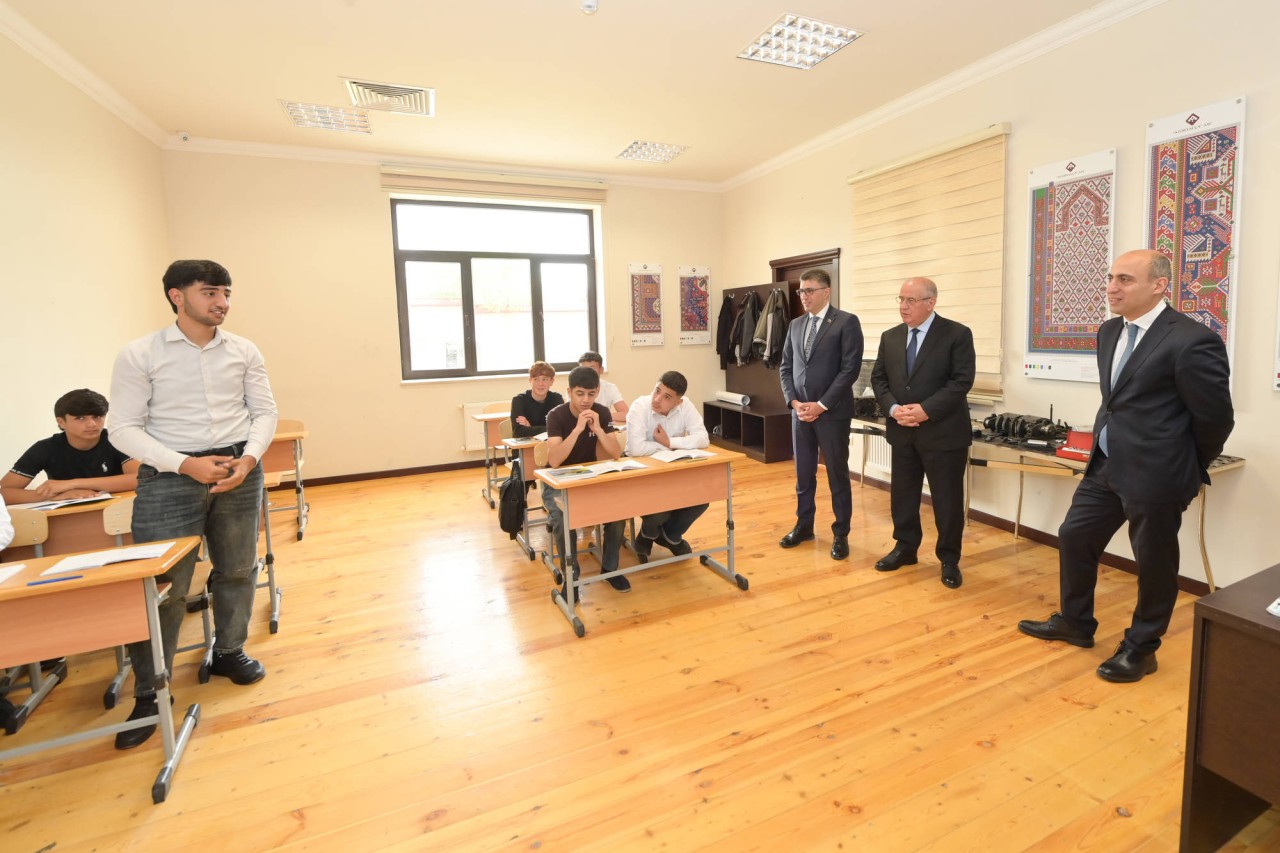 Nazir İsmayıllı Dövlət Peşə Təhsil Mərkəzinin Qobustan korpusunda - FOTOLAR Nazir İsmayıllı Dövlət Peşə Təhsil Mərkəzinin Qobustan korpusunda - FOTOLAR