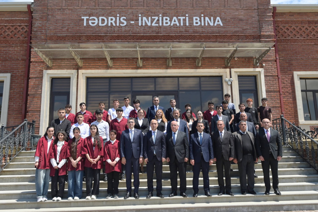 Nazir İsmayıllı Dövlət Peşə Təhsil Mərkəzinin Qobustan korpusunda - FOTOLAR Nazir İsmayıllı Dövlət Peşə Təhsil Mərkəzinin Qobustan korpusunda - FOTOLAR