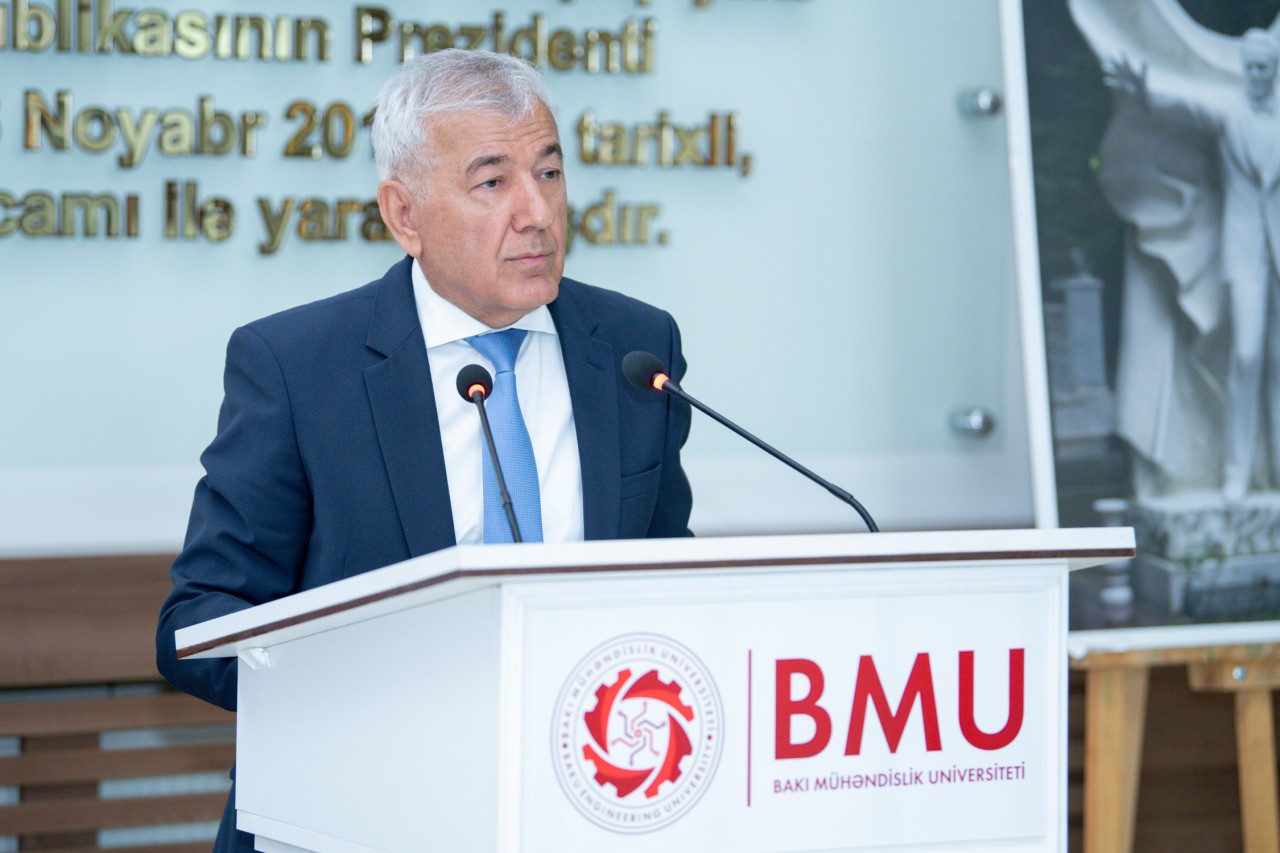 BMU-da Ömər Eldarovun yaradıcılığına həsr olunmuş sərgi keçirilib - FOTOLAR