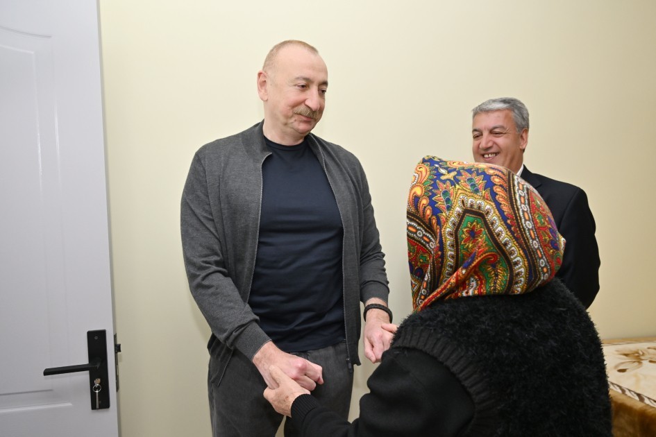 Prezident Şuşanın B&ouml;y&uuml;k Qaladərəsi kəndində g&ouml;r&uuml;lən işlərlə tanış olub - FOTOLAR