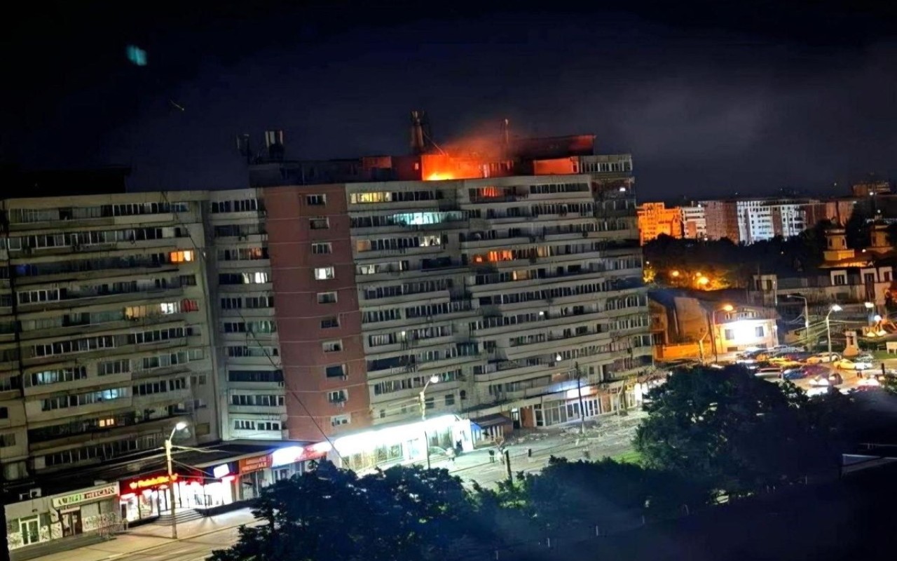 Rusiyaya məxsus PUA Rumıniyada yaşayış binasına çırpılıb,