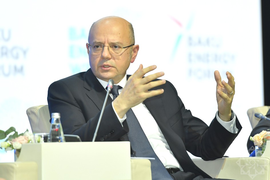 Bakı Enerji Həftəsinin ilk günü başa çatdı - FOTOLAR