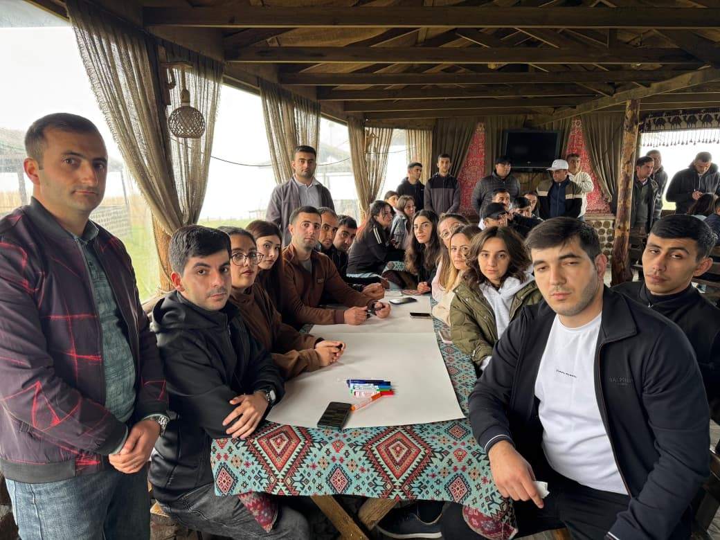YAP gənc fəallarla görüş keçirdi - FOTOLAR