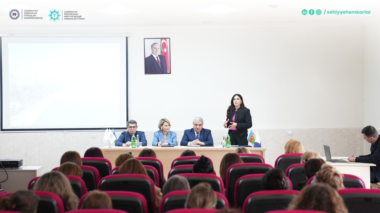 Səhiyyə İşçiləri Həmkarlar İttifaqının rəhbərliyi Gəncədə görüş keçirdi - FOTOLAR