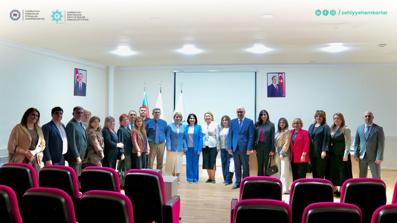 Səhiyyə İşçiləri Həmkarlar İttifaqının rəhbərliyi Gəncədə görüş keçirdi - FOTOLAR