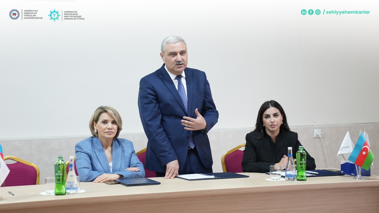 Səhiyyə İşçiləri Həmkarlar İttifaqının rəhbərliyi Gəncədə görüş keçirdi - FOTOLAR