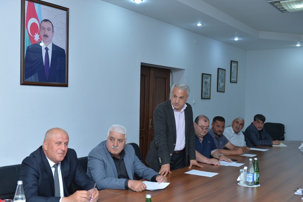 Taleh Qaraşov müşavirə keçirdi - Bu məsələlər müzakirə edildi (FOTOLAR)