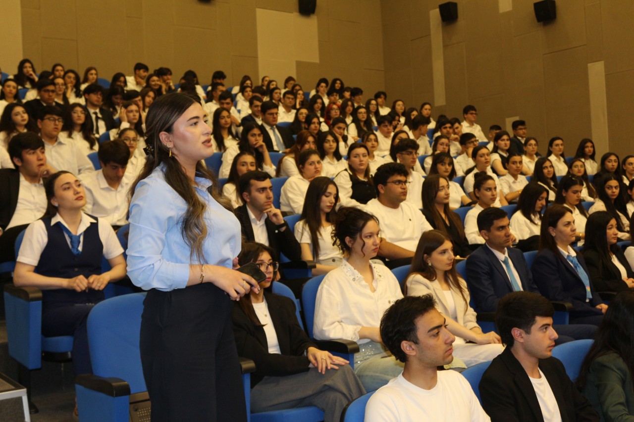YAP Xətai rayon təşkilatı “Milli Qurtuluşdan Zəfərə Aparan Yol” mövzusunda tədbir keçirdi - FOTOLAR