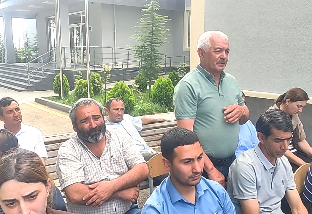 İcra başçısı Seymur Orucov sakinlərlə görüşdü - FOTOLAR