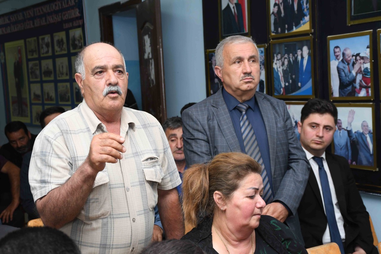 İcra başçısı Vaqif Həsənovun səyyar qəbul-görüşü keçirildi - FOTOLAR