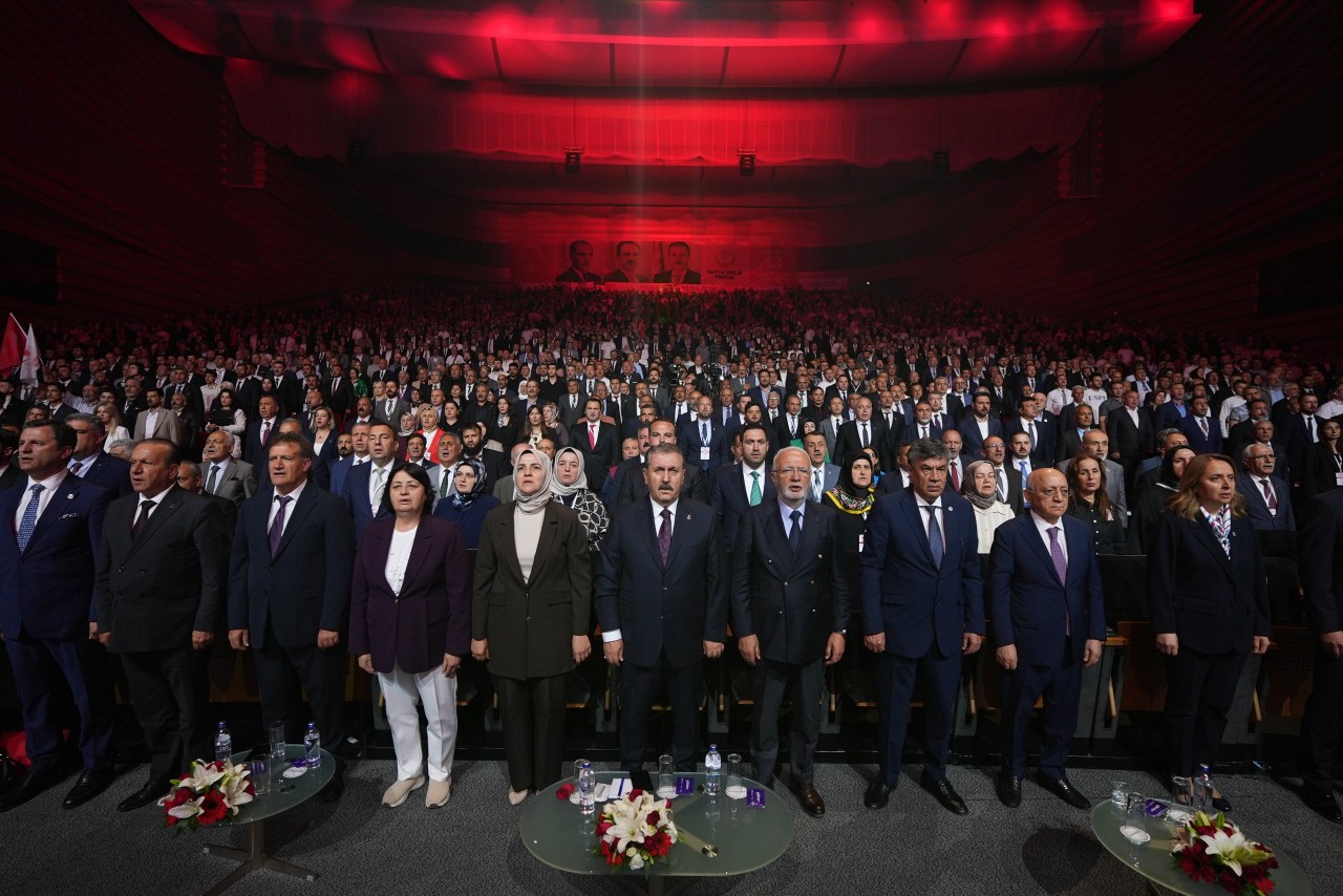 YAP nümayəndələri Böyük Birlik Partiyasının 13-cü qurultayında iştirak ediblər - FOTOLAR