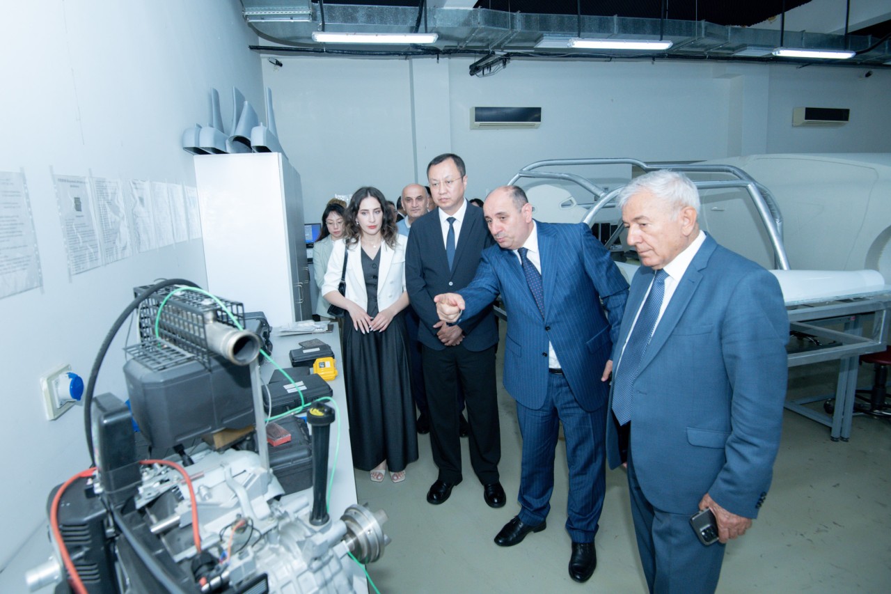 BMU ilə Çinin Sian Şiyou Universiteti arasında memorandum imzalandı - FOTOLAR