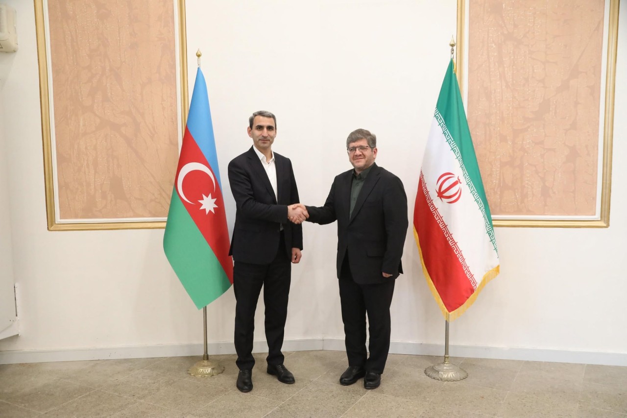 Azərbaycan və İranın dəmir yolu rəsmiləri Astara Terminalındakı tikinti işi ilə tanış oldu - FOTOLAR