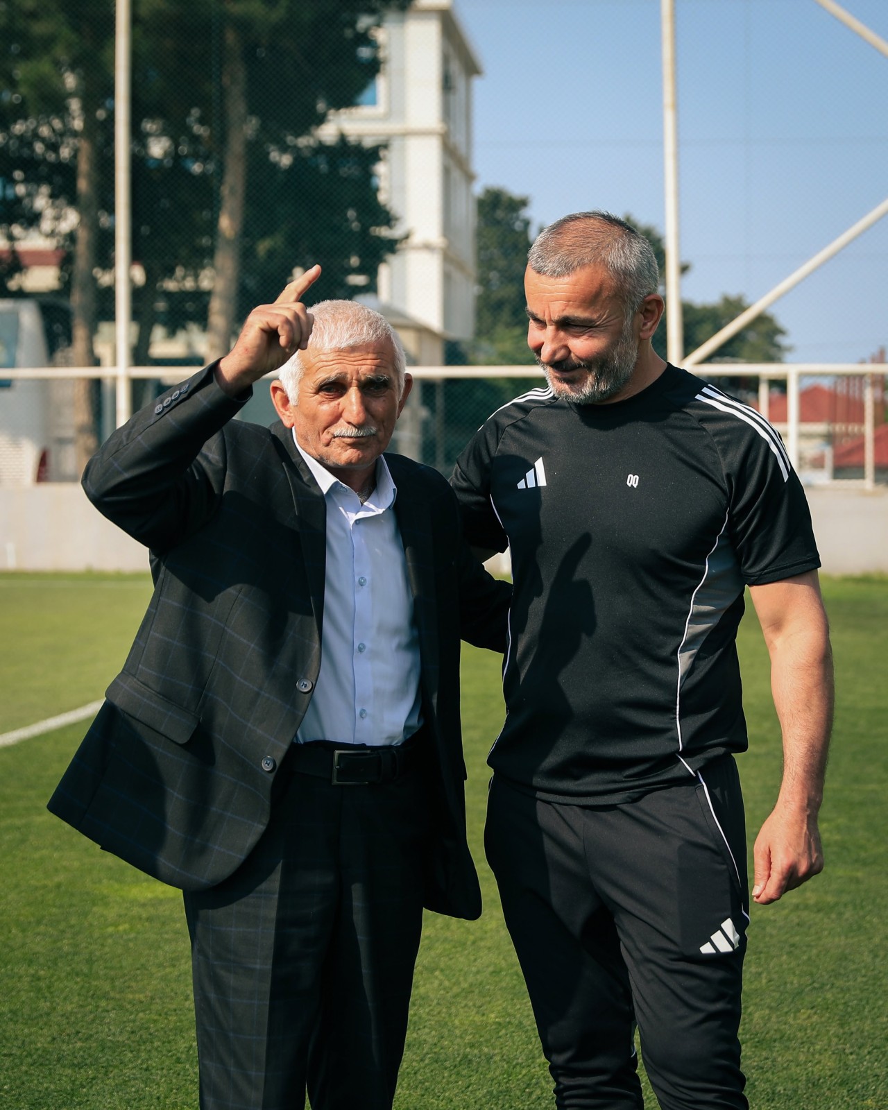 Qurban Qurbanov azarkeşinin arzusunu gerçəkləşdirdi - FOTOLAR