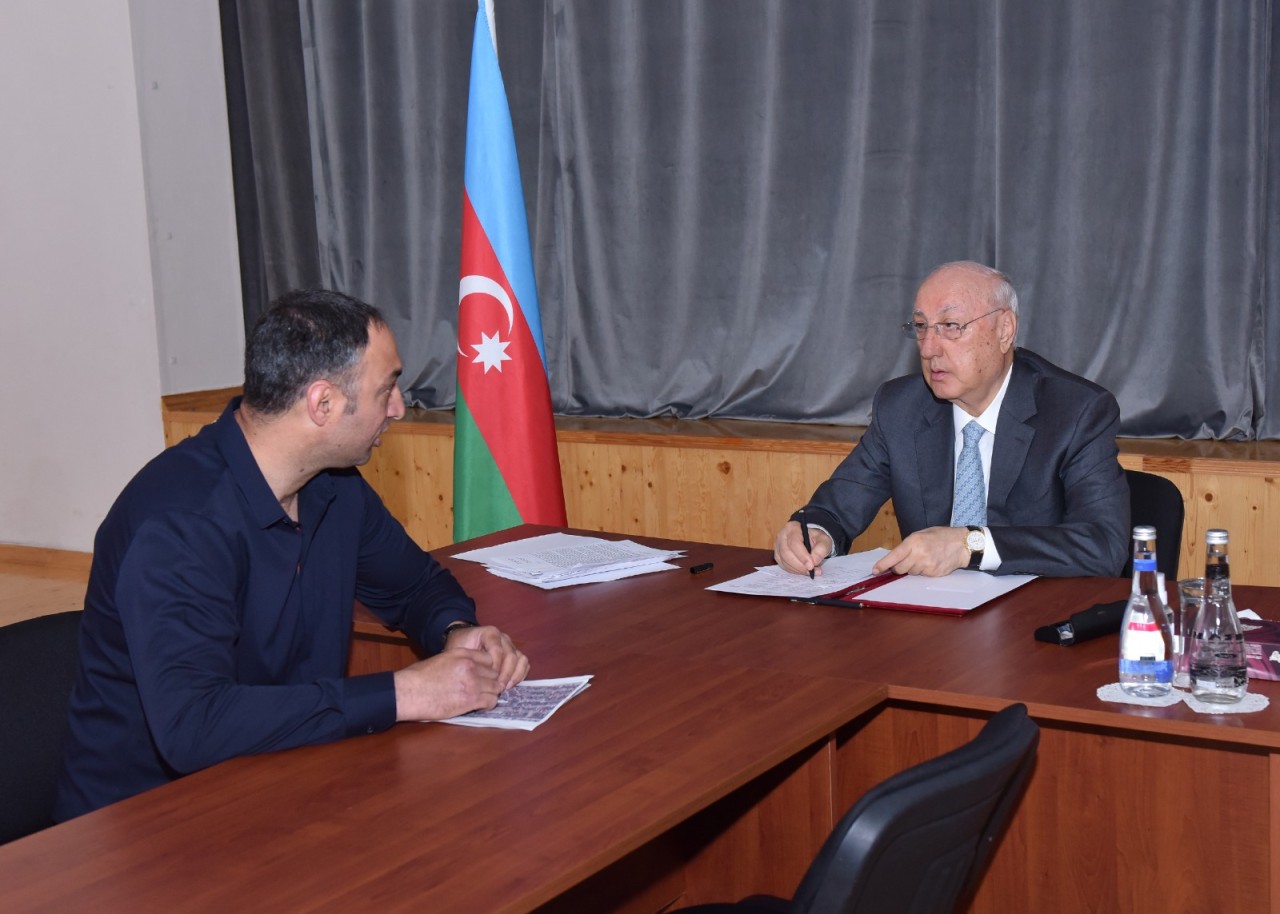 Zakir Fərəcov növbəti səyyar qəbul keçirib - FOTOLAR
