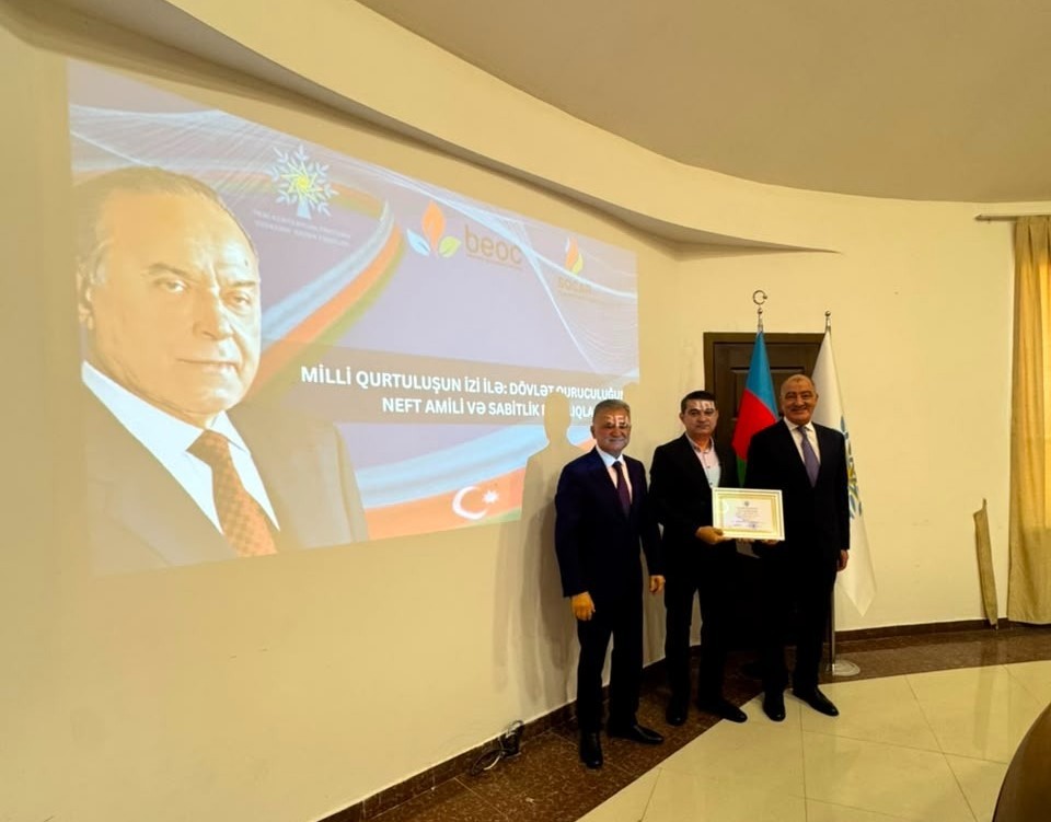 “Milli Qurtuluşun izi ilə: Dövlət Quruculuğunda Neft Amili və Sabitlik Reallıqları” - FOTOLAR