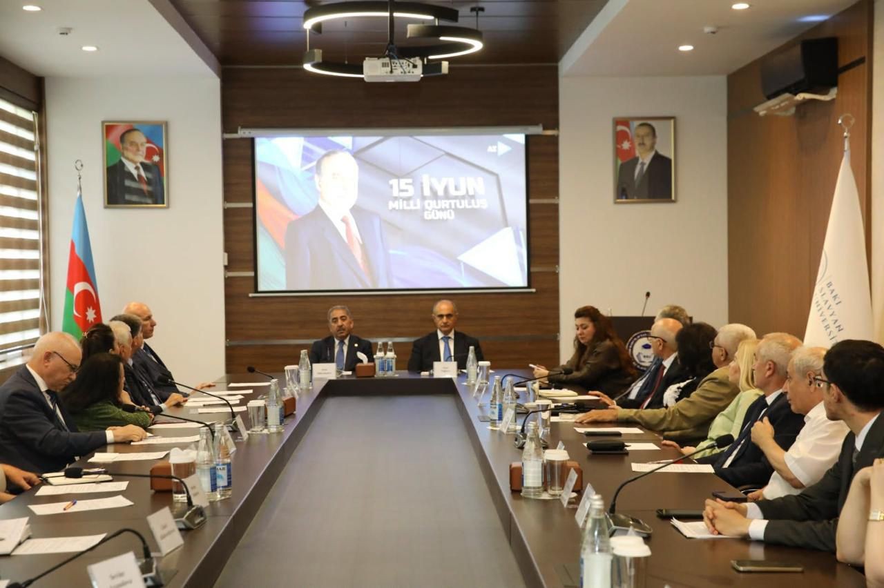 Nəsimi rayonunda Milli Qurtuluş Gününə həsr olunmuş tədbir keçirilib - FOTOLAR