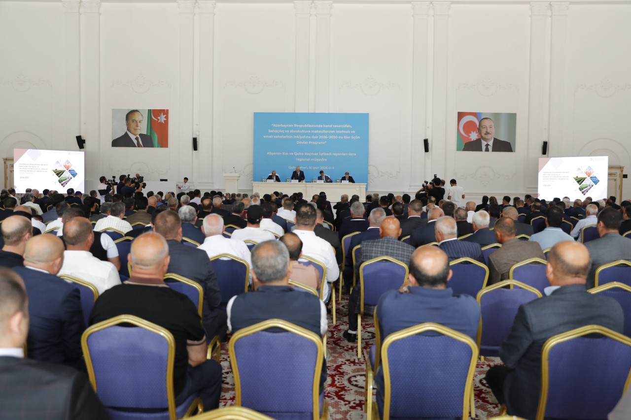 Prezidentin köməkçisi Qubada regional müşavirə keçirdi - FOTOLAR