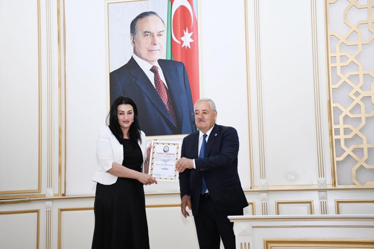 Ağdamda 17 İyun-Tibb işçilərinin peşə bayramı gününə həsr edilmiş tədbir keçirilib - FOTOLAR