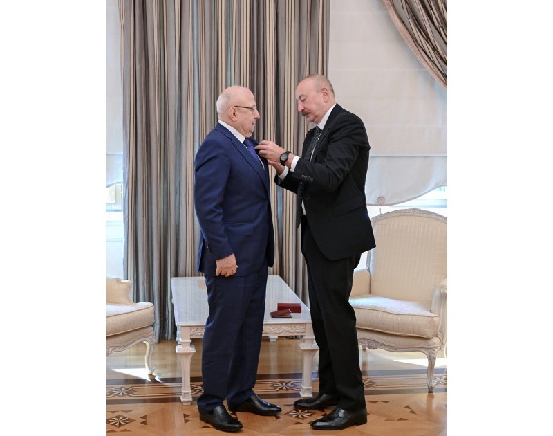 Prezident Qurban Qurbanova “Dostluq” ordenini təqdim etdi - FOTOLAR