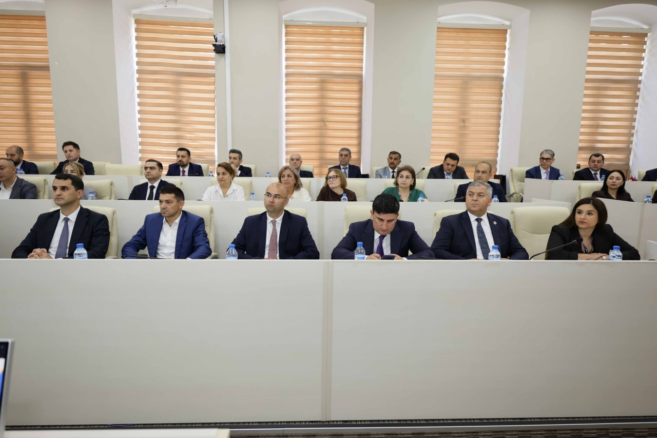 UNEC-də “Məzun platforması”nın təqdimatı oldu - FOTOLAR
