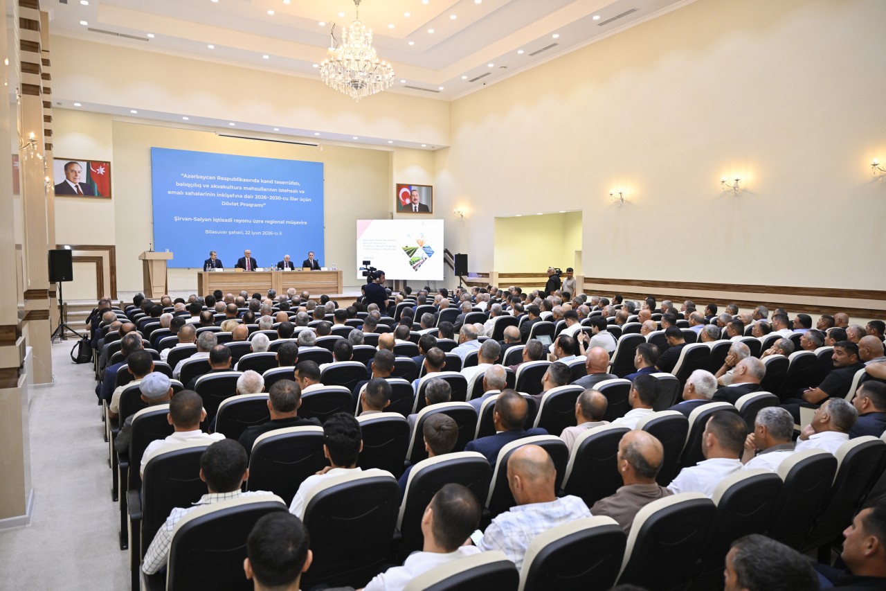 Prezidentin köməkçisi Biləsuvarda regional müşavirə keçirdi - FOTOLAR