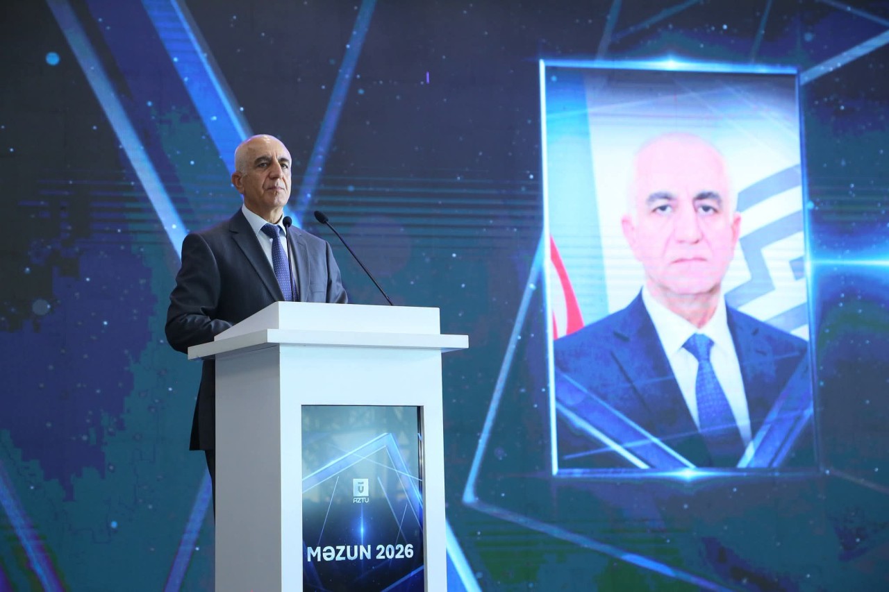 AzTU-nun Məzun Günü keçirilib - FOTOLAR