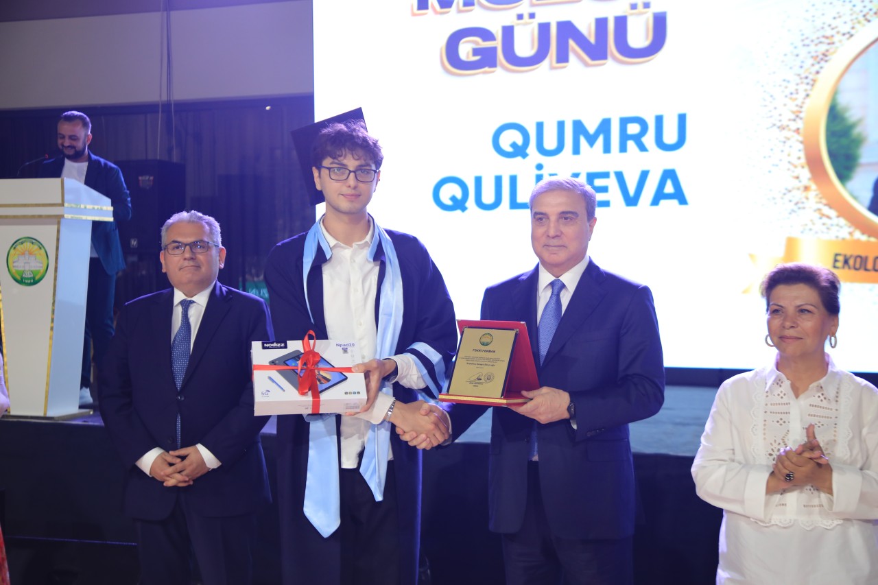 ADAU-da “Məzun günü” təntənə ilə qeyd olunub - FOTOLAR