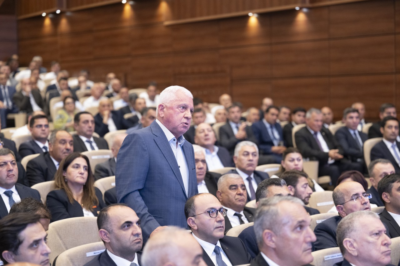 Prezidentin köməkçisi və nazir Sabirabadda regional müşavirə keçirdi - FOTOLAR