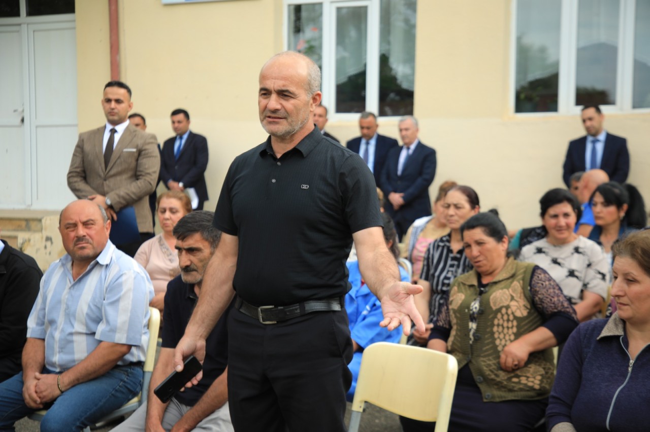 Niyazi Bayramov vətəndaşlarla növbəti dəfə görüş keçirib - FOTOLAR