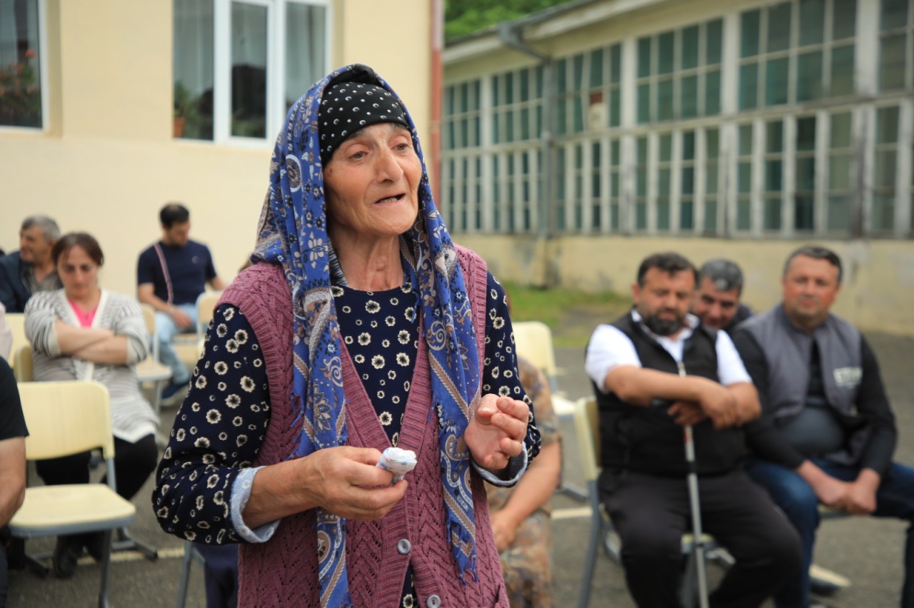 Niyazi Bayramov vətəndaşlarla növbəti dəfə görüş keçirib - FOTOLAR