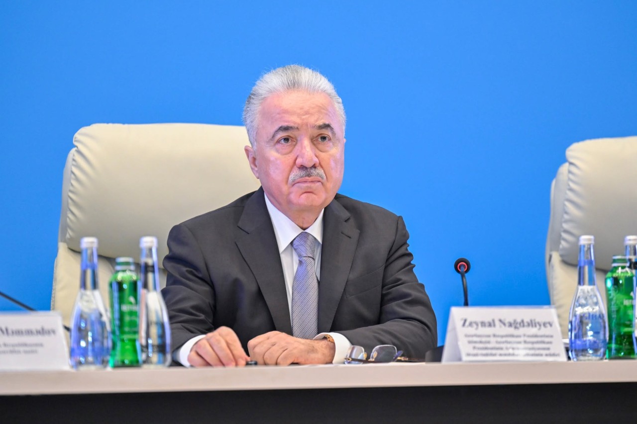 İcra başçısı Vaqif Həsənov pambıqçılığın inkişafına həsr olunmuş regional müşavirədə iştirak edib - FOTOLAR