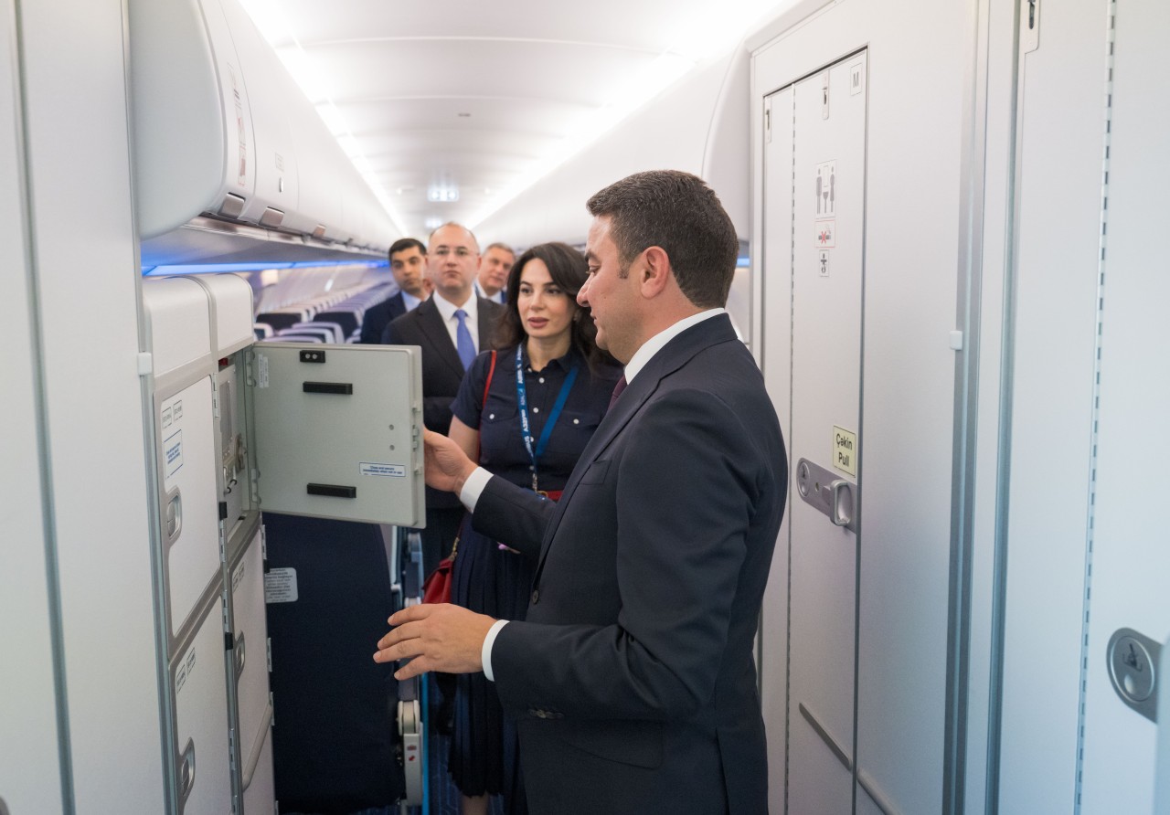 AZAL təyyarə parkına ilk yeni nəsil "Airbus A321neo"nu əlavə etdi - FOTOLAR