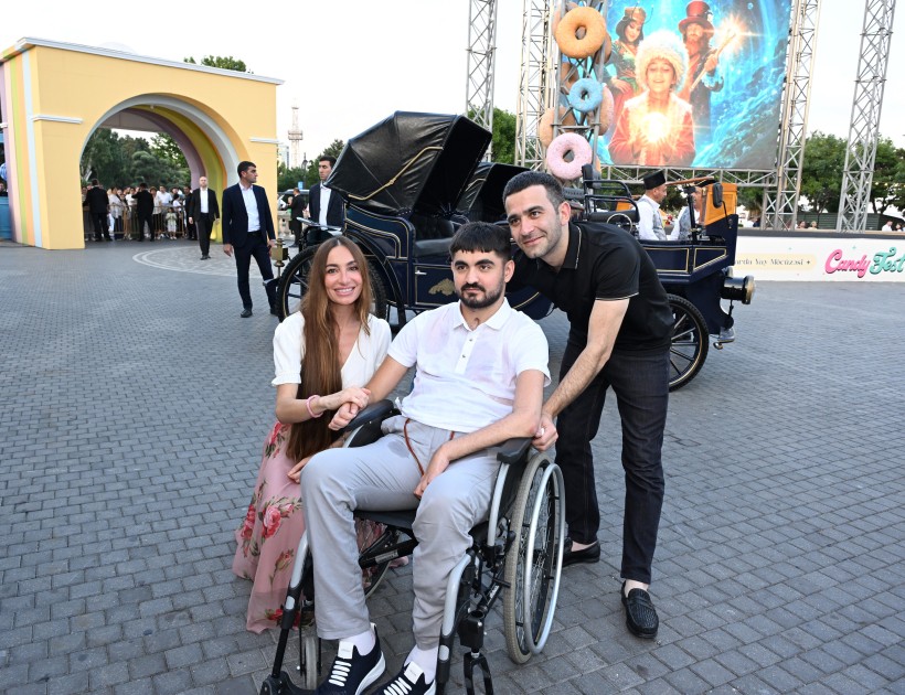 Leyla Əliyeva və Arzu Əliyeva “CandyFest” yay festivalında - FOTOLAR