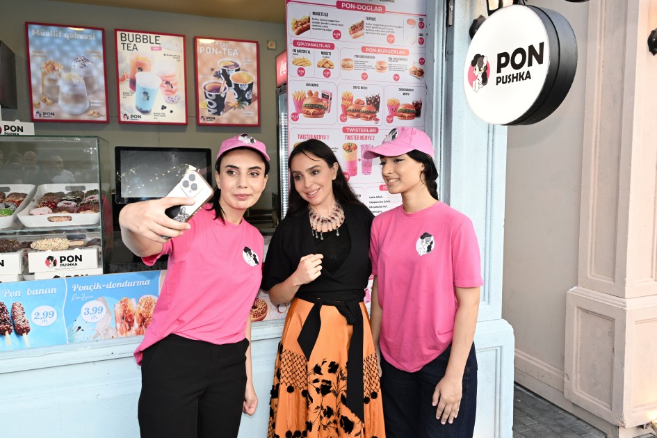 Leyla Əliyeva və Arzu Əliyeva “CandyFest” yay festivalında - FOTOLAR
