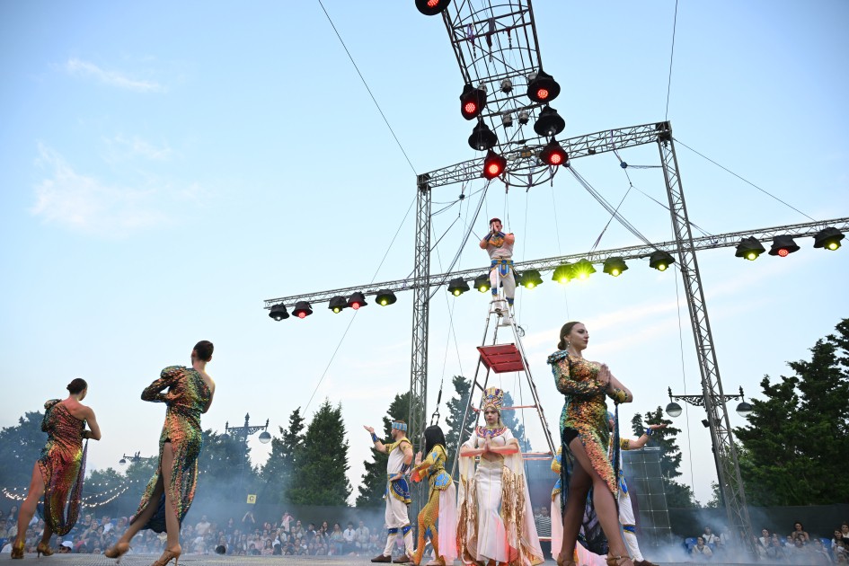 Leyla Əliyeva və Arzu Əliyeva “CandyFest” yay festivalında - FOTOLAR