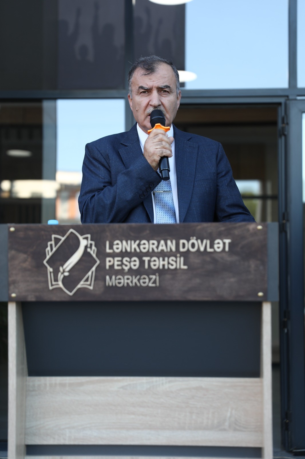 Taleh Qaraşov Lənkəranda “Məzun Günü”ndə iştirak edib - FOTOLAR