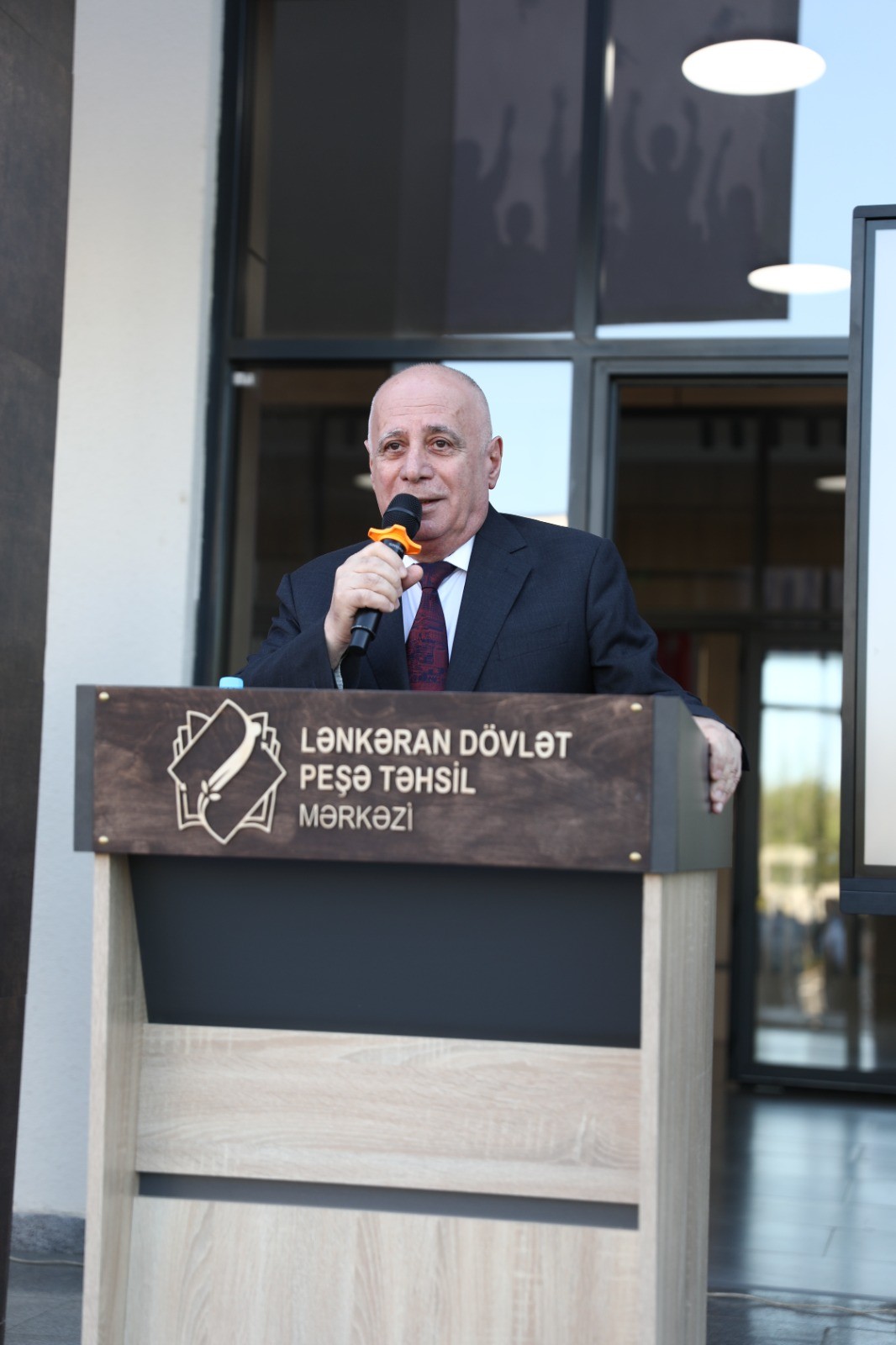 Taleh Qaraşov Lənkəranda “Məzun Günü”ndə iştirak edib - FOTOLAR
