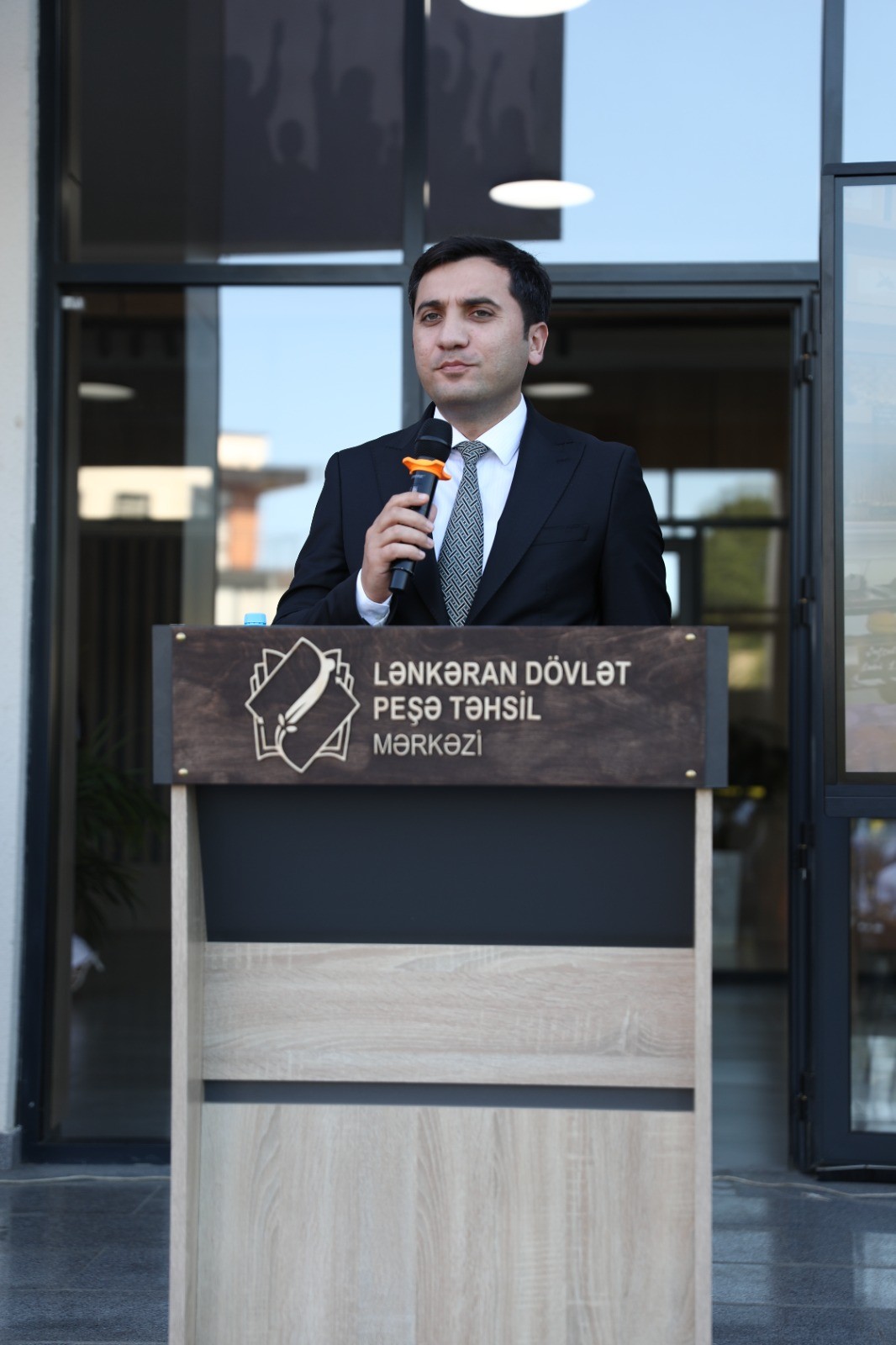 Taleh Qaraşov Lənkəranda “Məzun Günü”ndə iştirak edib - FOTOLAR