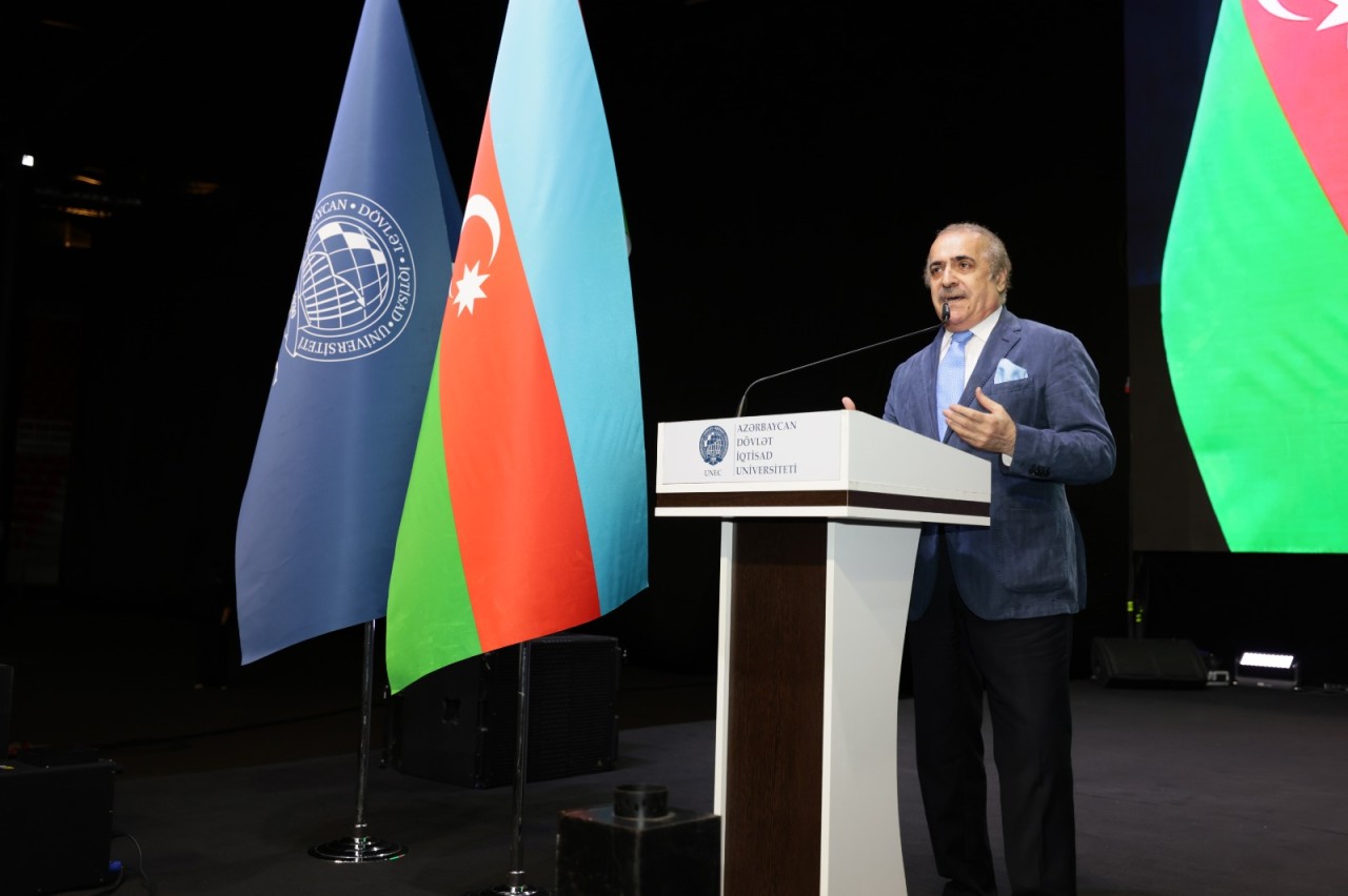 UNEC-də 6091 tələbə məzun oldu - FOTOLAR