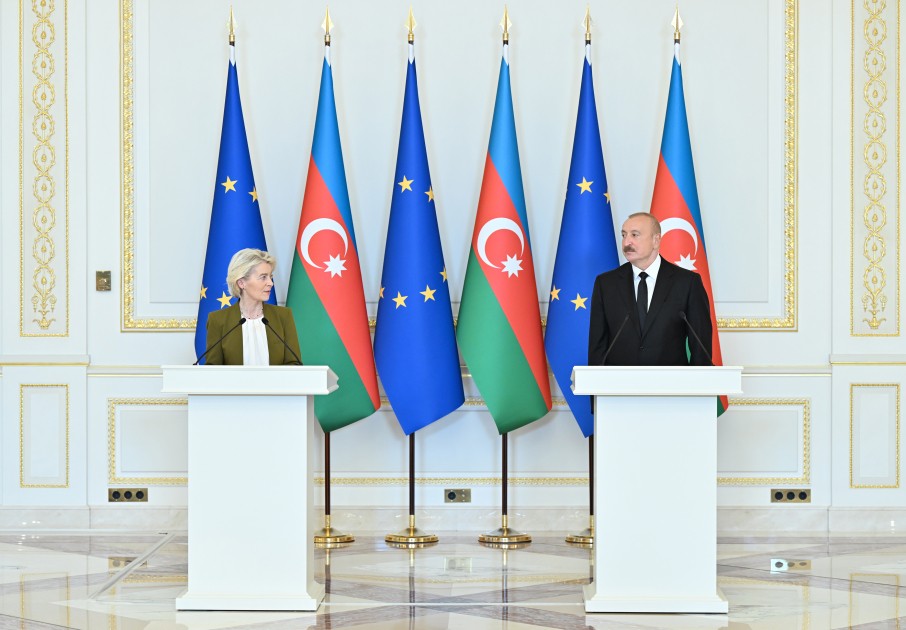 İlham Əliyev və Lyayen mətbuata bəyanatlarla çıxış etdilər - FOTOLAR (YENİLƏNİB)