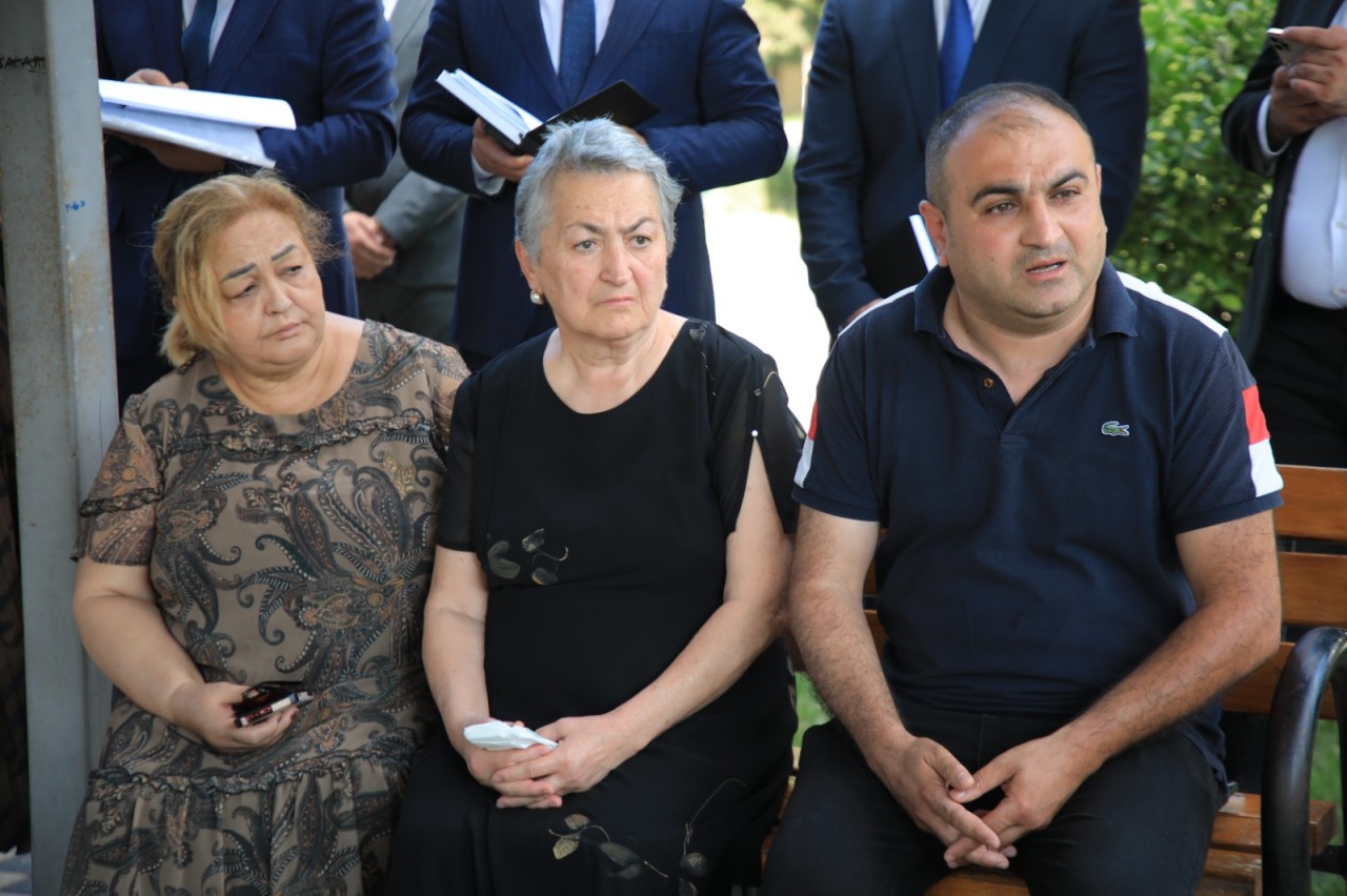 Niyazi Bayramov vətəndaşlarla növbəti dəfə səyyar görüş keçirib - FOTOLAR