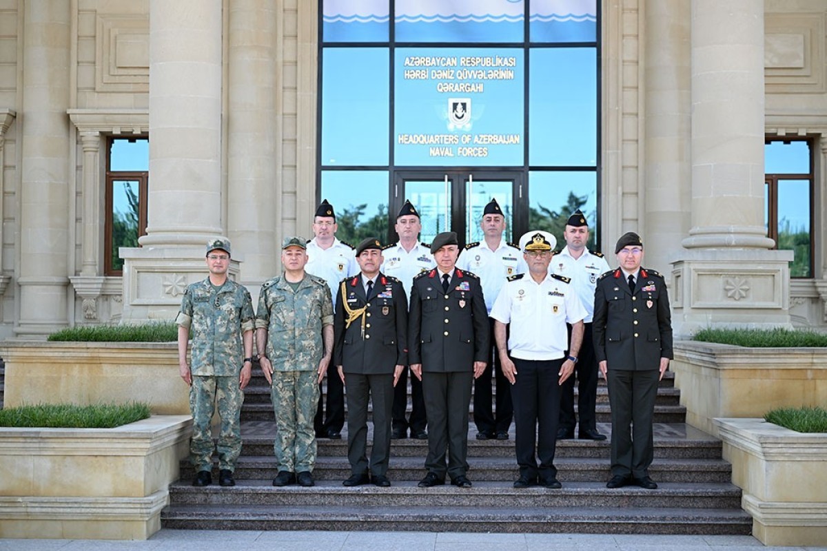 Türkiyə generalı Azərbaycan HDQ-də - FOTOLAR