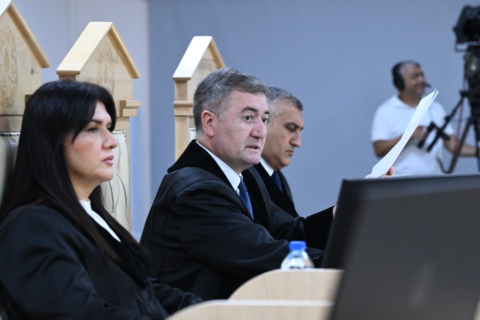 Arayikgilin növbəti apellyasiya məhkəməsi oldu - FOTOLAR