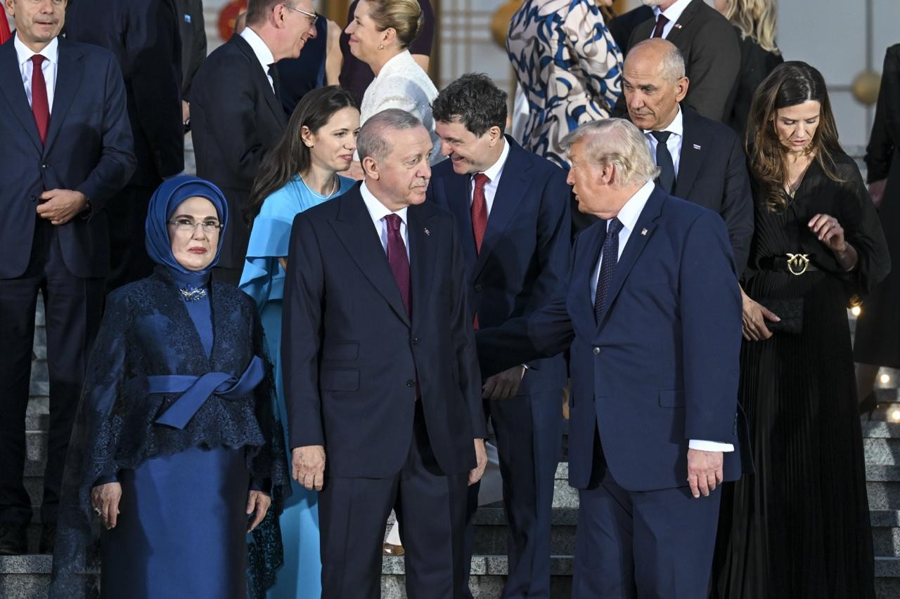 NATO Zirvəsini belə əbədiləşdirdilər - FOTOLAR