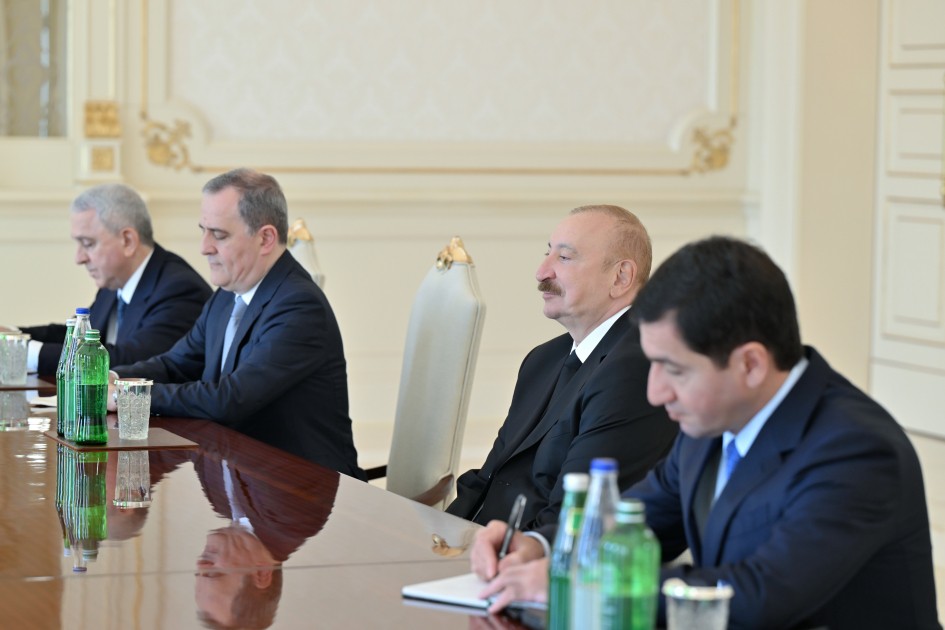 İlham Əliyev qəbul keçirdi - FOTOLAR