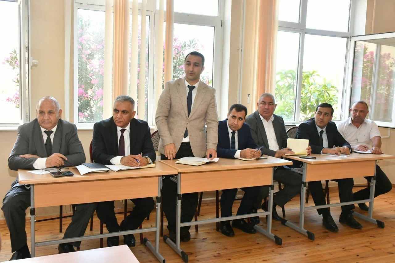 Malik İsaqov vətəndaşları qəbul etdi - FOTOLAR