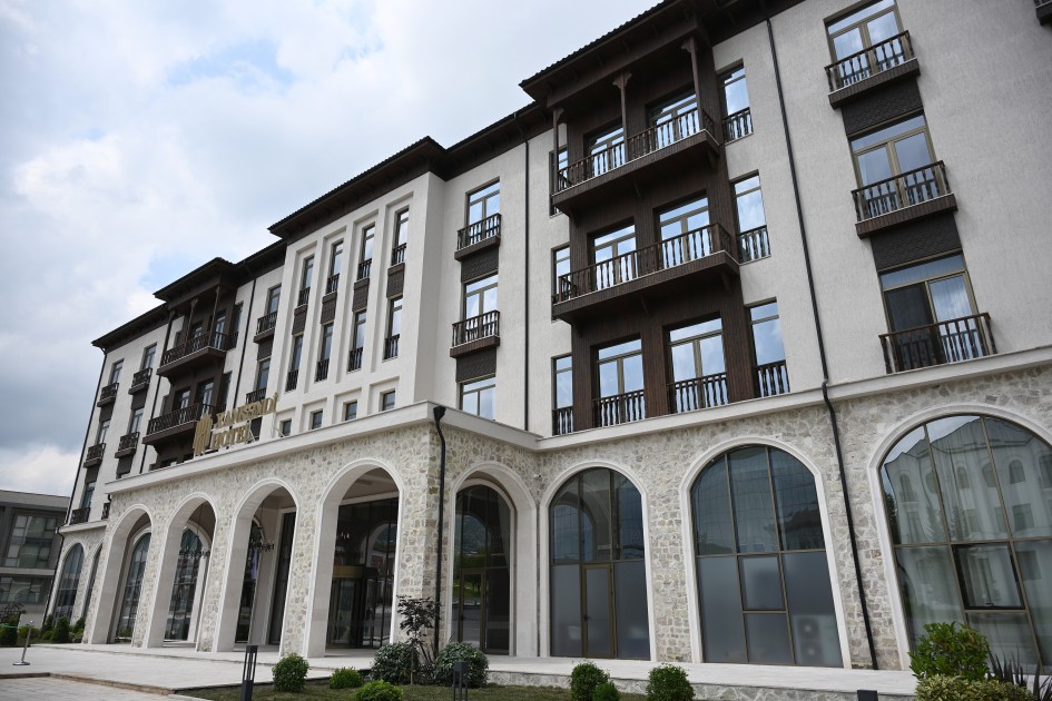 İlham Əliyev “Xankəndi” hotelinin açılışında iştirak edib - FOTOLAR