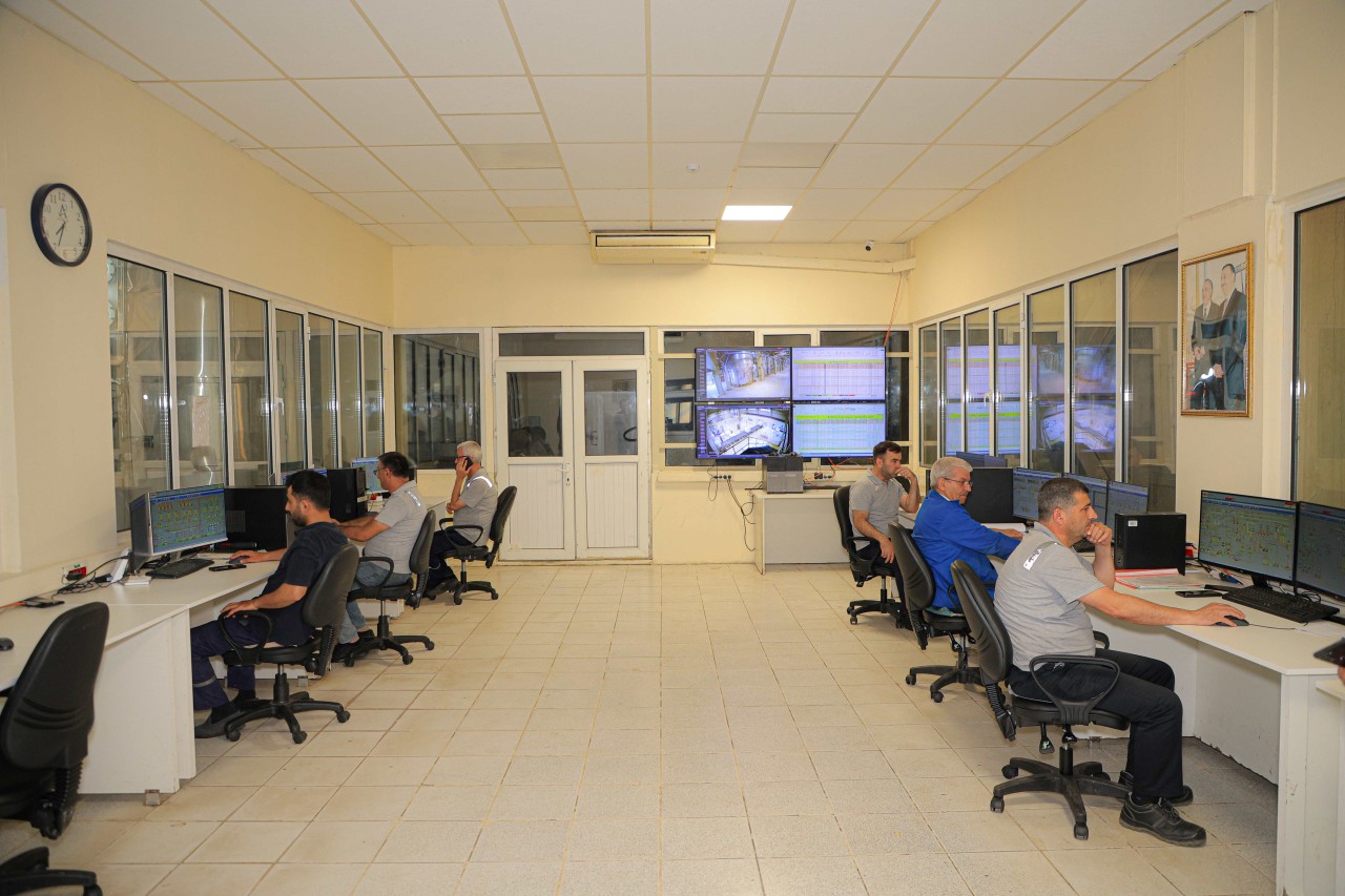 “Azərsun Holdinq” şəkər çuğunduru emalı həcmini 800 min tona qaldıracaq - FOTOLAR