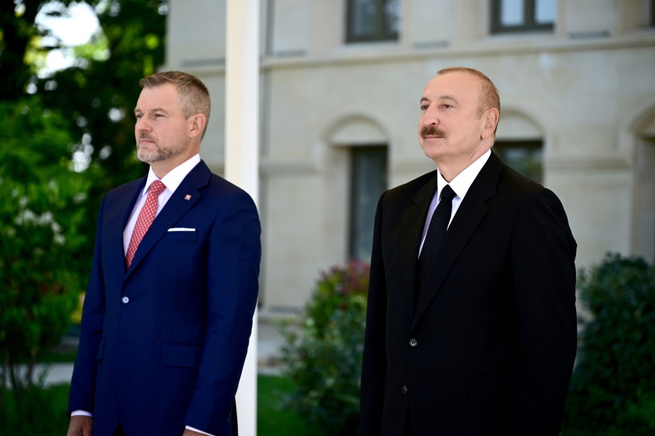İlham Əliyev Slovakiya Prezidentini Şuşada qarşıladı - FOTOLAR